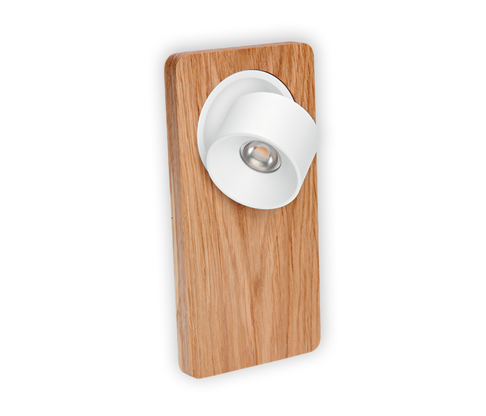 Nástěnná LED lampička Beebo v dřevěném dekoru s možností natočení až o 350° Lampičky Ložnice